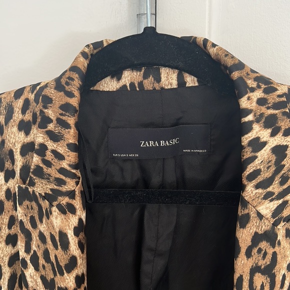 Zara basic cheetah print blazer with cuffed mid length sleeves - Picture 2 of 4